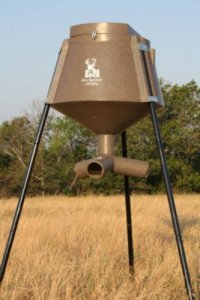Boss Buck 350 Lbs Protein Feeder 319 99 Gearbuyer Com